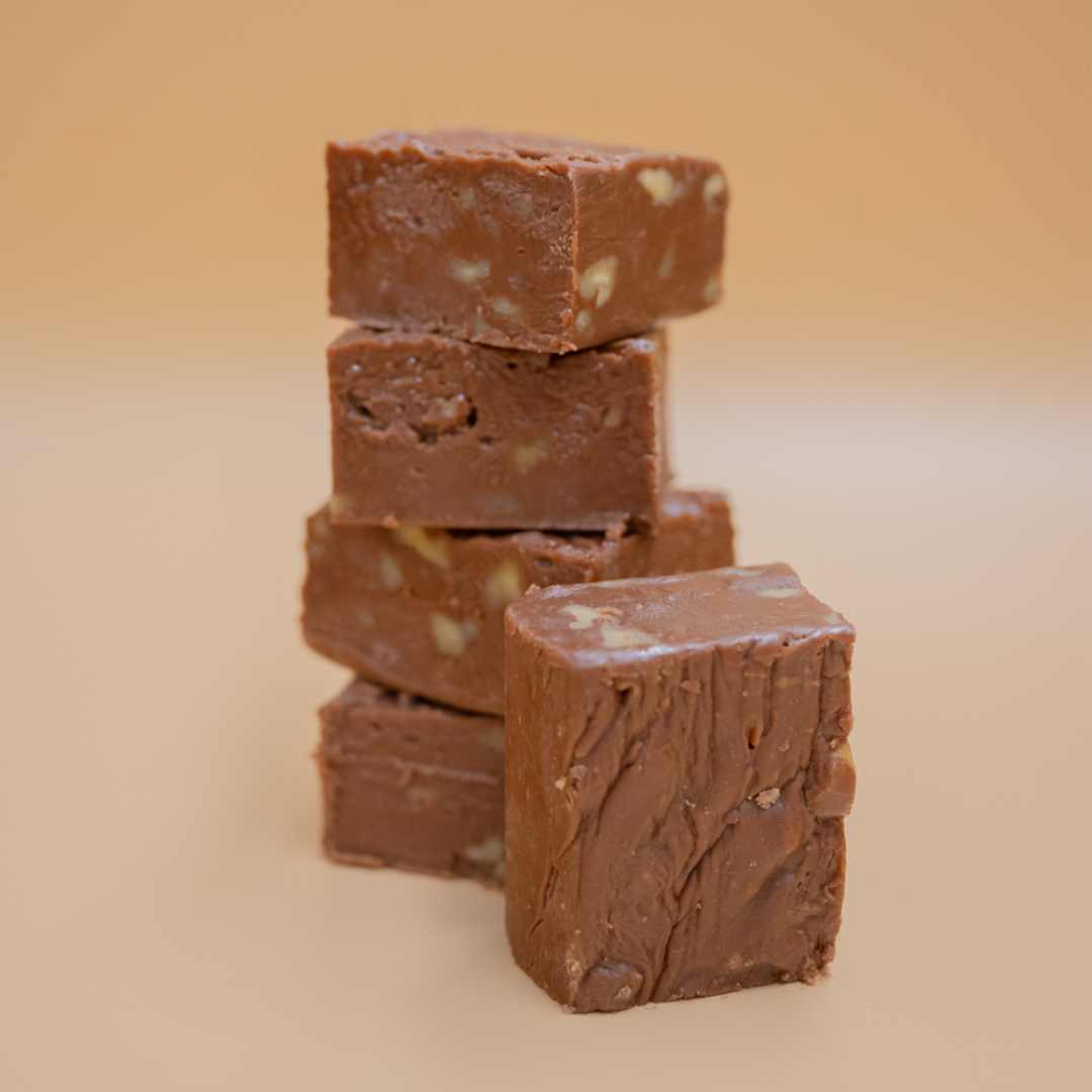 Chocolate Fudge with Walnuts